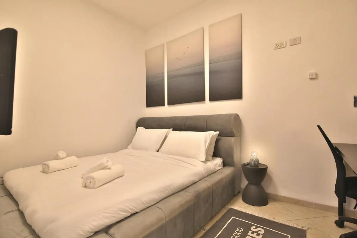 Bat Galim Beachside Stay By Lime حيفا